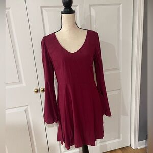 Bell Sleeve Dress 💋